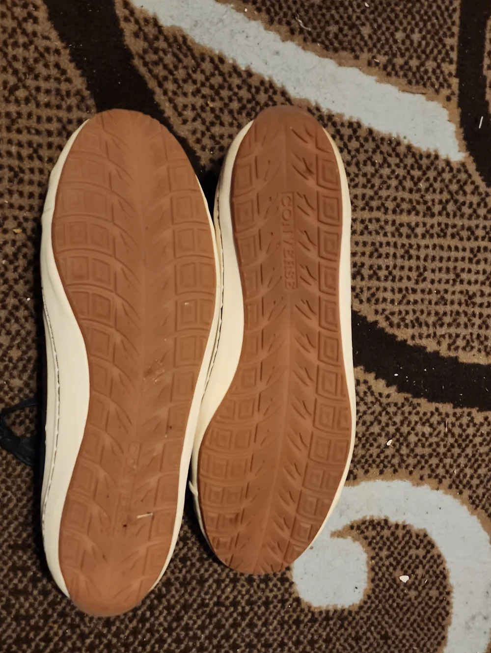 Converse Navy And Tan Low-top Sneakers - Picture 3 of 3